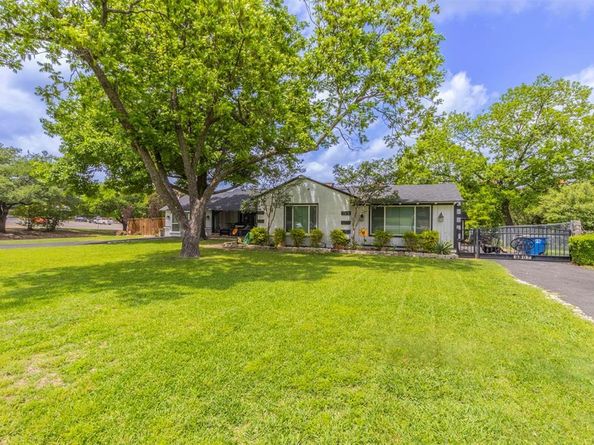 9207  Angora Street , Dallas Texas 75218