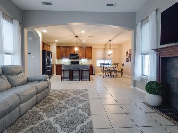 1144  Spanish Moss Drive , Savannah Texas 76227