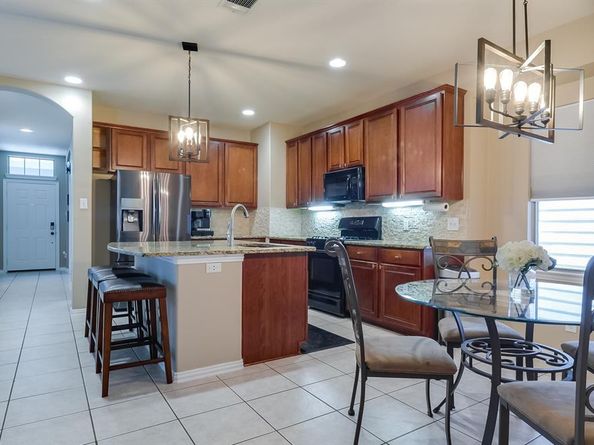 1144  Spanish Moss Drive , Savannah Texas 76227