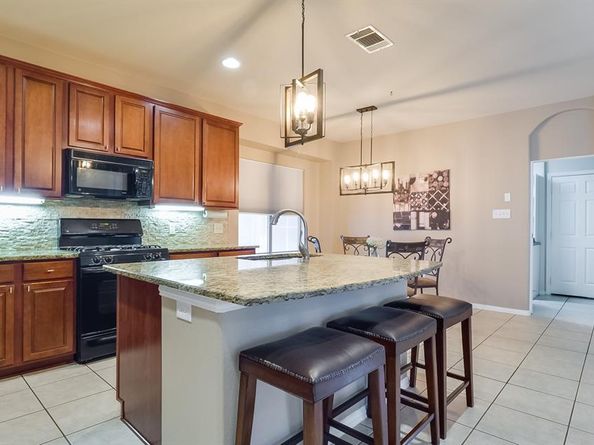 1144  Spanish Moss Drive , Savannah Texas 76227