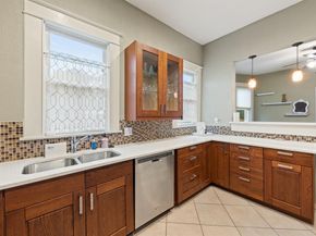 5502  Victor Street , Dallas Texas 75214