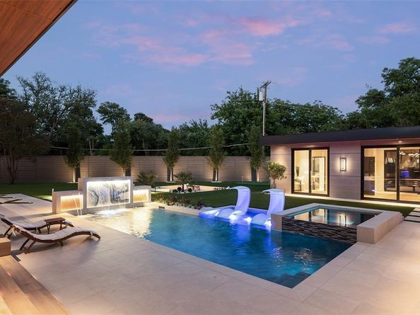 10846  Crooked Creek Court , Dallas Texas 75229