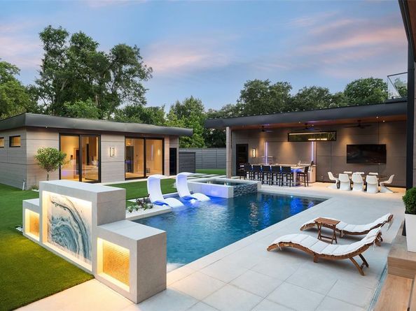 10846  Crooked Creek Court , Dallas Texas 75229