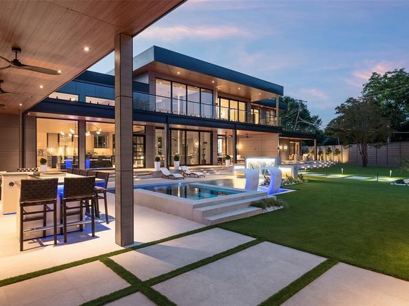 10846  Crooked Creek Court , Dallas Texas 75229