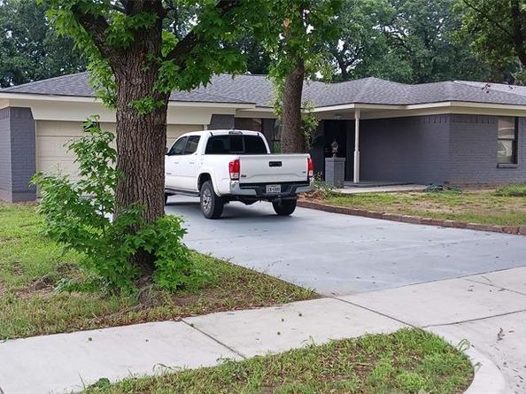 1302  Elby  , Irving Texas 75061
