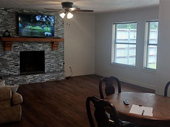 1302  Elby  , Irving Texas 75061