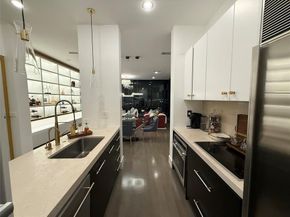 2200  Victory Avenue  2306, Dallas Texas 75219