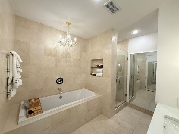 2200  Victory Avenue  2306, Dallas Texas 75219