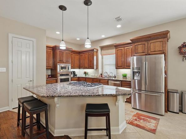 9352  Blanco Drive , Lantana Texas 76226