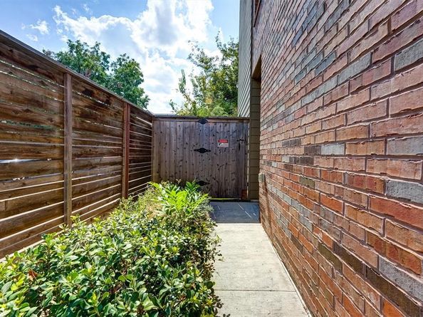 4503  Arberry Lane , Dallas Texas 75219