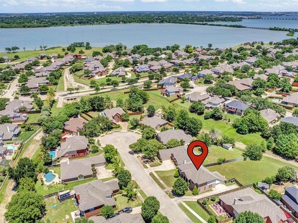4518  Park Meadow Court , Garland Texas 75043