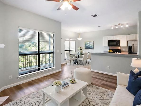 7340  Skillman Street  1109, Dallas Texas 75231