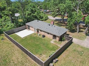 2701  Mims Street , Fort Worth Texas 76112