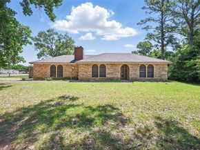2701  Mims Street , Fort Worth Texas 76112
