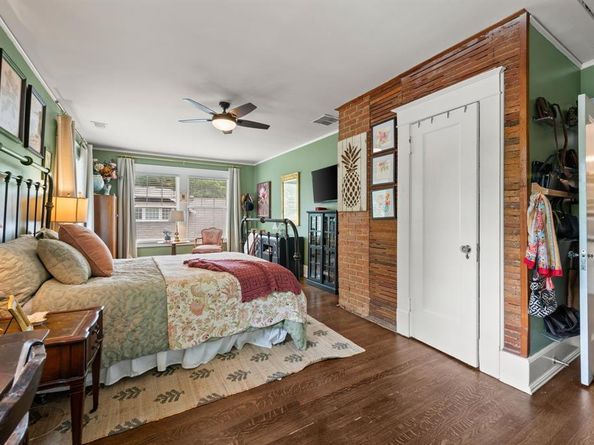 2307  5th Avenue , Fort Worth Texas 76110