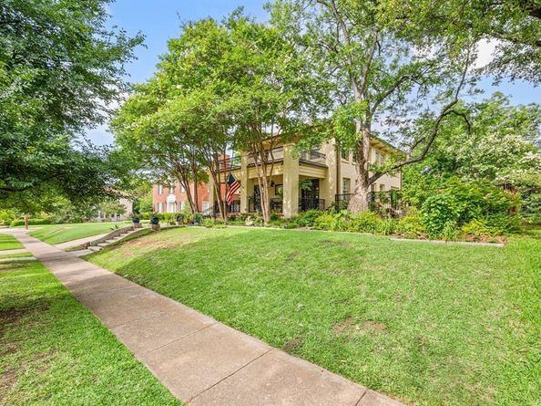 2307  5th Avenue , Fort Worth Texas 76110