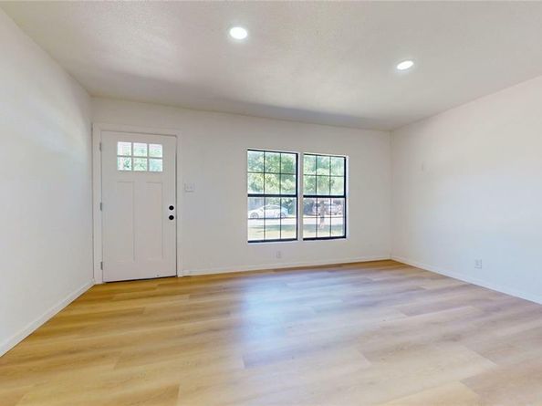 3809  Grover Avenue , Fort Worth Texas 76106