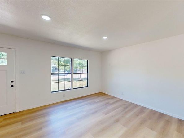 3809  Grover Avenue , Fort Worth Texas 76106