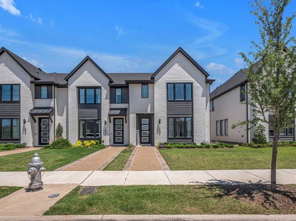 1409  Silver Marten Trail , Arlington Texas 76005