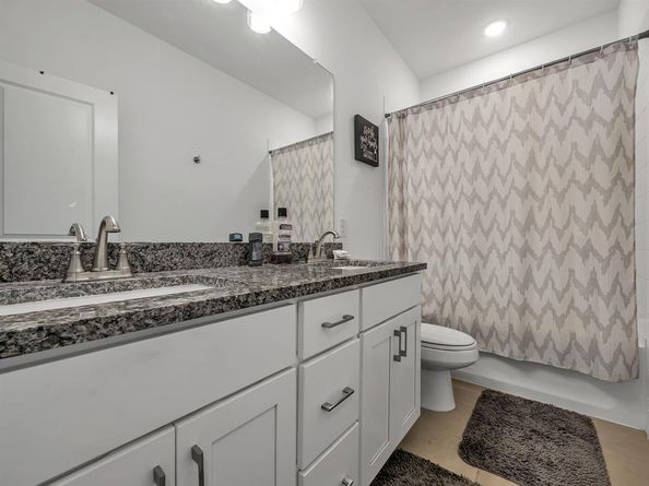 1409  Silver Marten Trail , Arlington Texas 76005