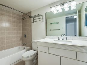 4211  Holland Avenue  206, Dallas Texas 75219
