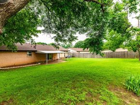 3213  Thames Street , Irving Texas 75062