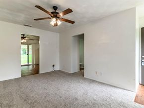 3213  Thames Street , Irving Texas 75062