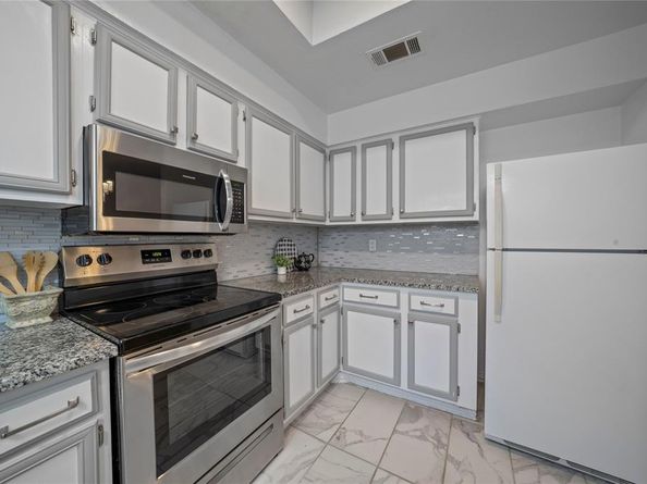 9910  Royal Lane  601, Dallas Texas 75231