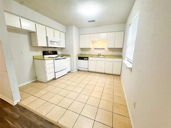 809  Roaming Road Drive , Allen Texas 75002