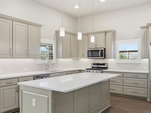 4301  Rose Garrison Lane , Arlington Texas 76005