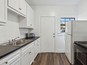 112 W 8th Street , Dallas Texas 75208