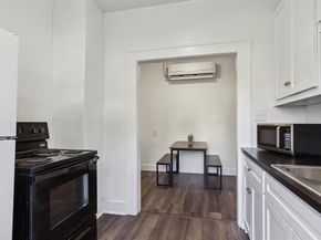 112 W 8th Street , Dallas Texas 75208