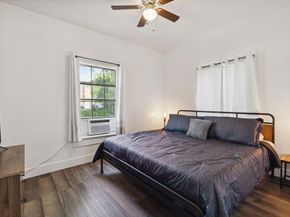 112 W 8th Street , Dallas Texas 75208