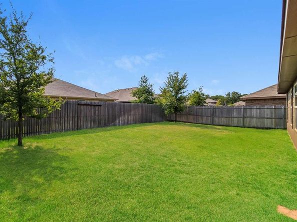 1113  Forest Glen Drive , Azle Texas 76020