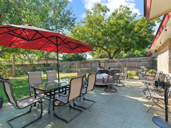 960  Ashwood Drive , Lewisville Texas 75067
