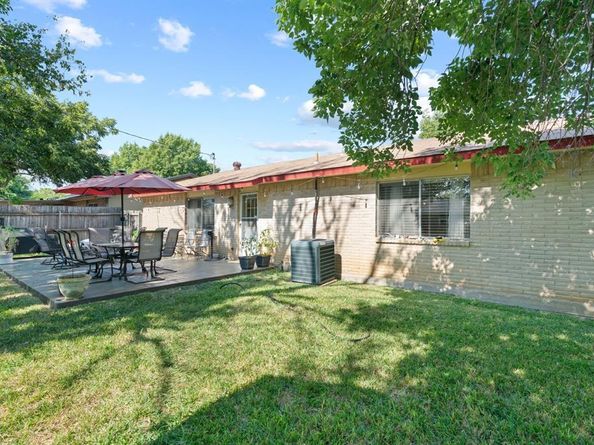 960  Ashwood Drive , Lewisville Texas 75067