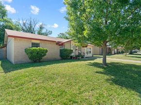 960  Ashwood Drive , Lewisville Texas 75067