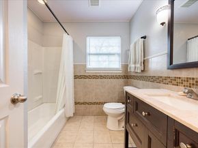 1804  Stewart Dr  , Arlington Texas 76013