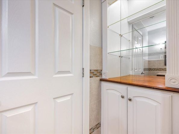 1804  Stewart Dr  , Arlington Texas 76013