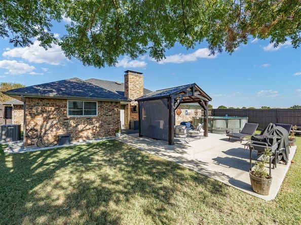1  Salida Drive , Trophy Club Texas 76262