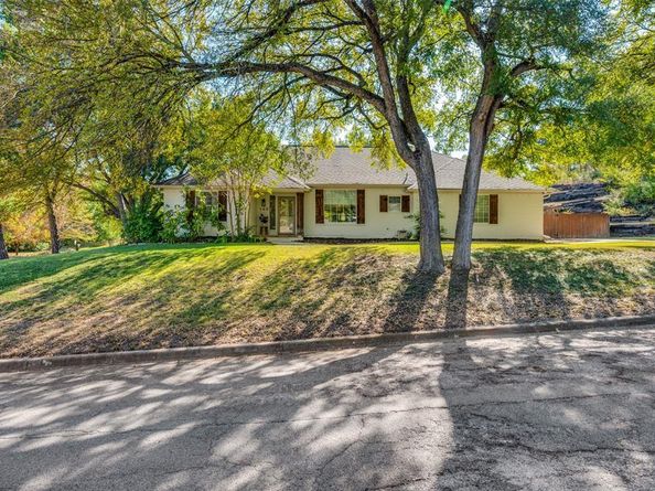 140  Willow Ridge Road , Fort Worth Texas 76103