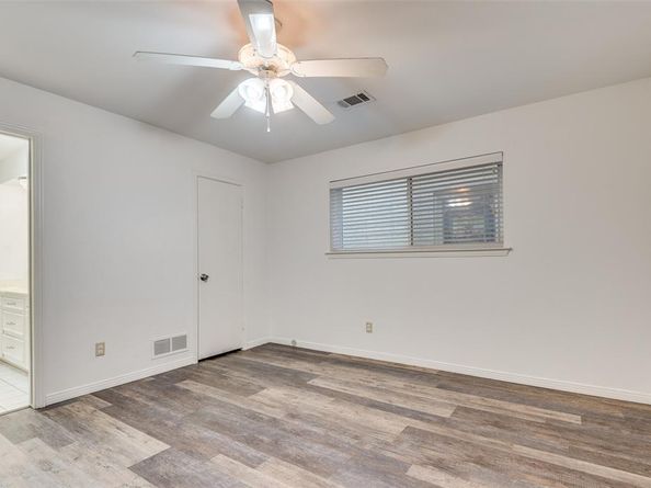 1317  Broadmoor Lane , Irving Texas 75061
