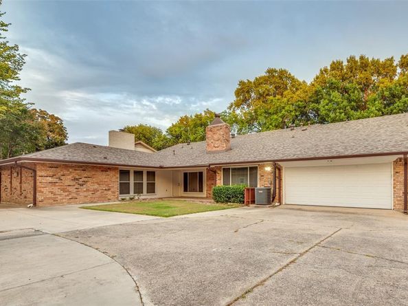 1317  Broadmoor Lane , Irving Texas 75061