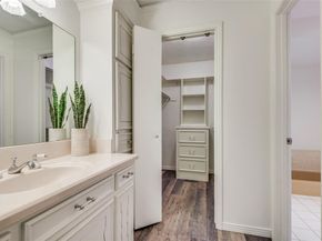1317  Broadmoor Lane , Irving Texas 75061