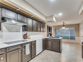 1317  Broadmoor Lane , Irving Texas 75061