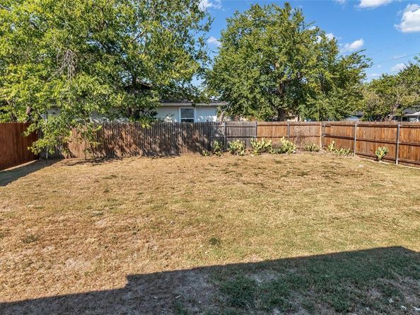 5831  Dana Drive , Haltom City Texas 76117