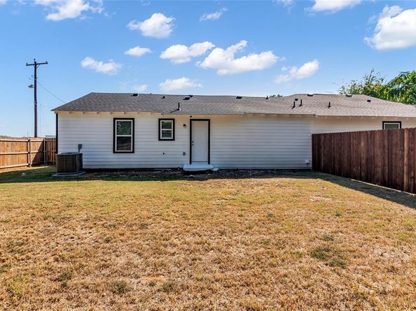 5831  Dana Drive , Haltom City Texas 76117