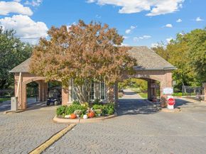 5905  Riverbend Place , Fort Worth Texas 76112