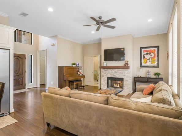 5905  Riverbend Place , Fort Worth Texas 76112