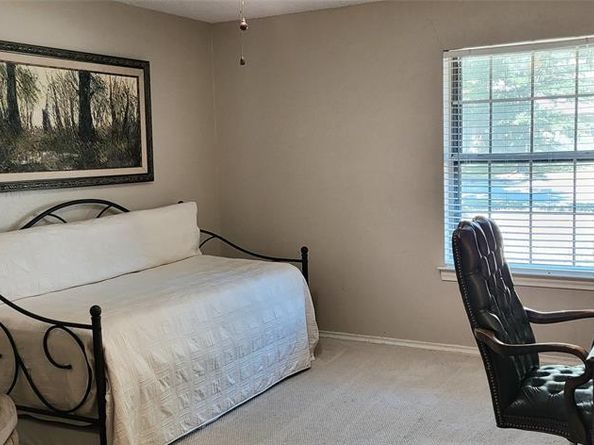 610  Hanover Lane , Irving Texas 75062